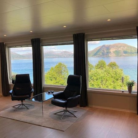 Вилла Fantastic View, Quiet And Relaxing By The Sea Kvaloya Экстерьер фото